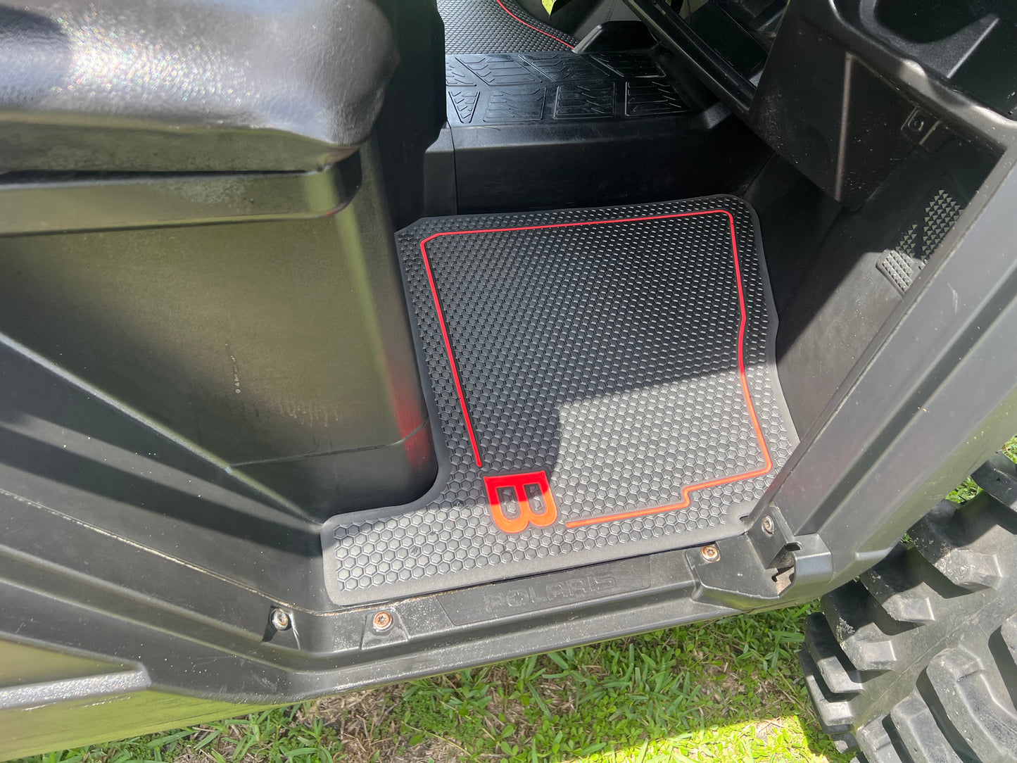 Polaris Ranger 1000XP Custom Floor Mats 2D/4D